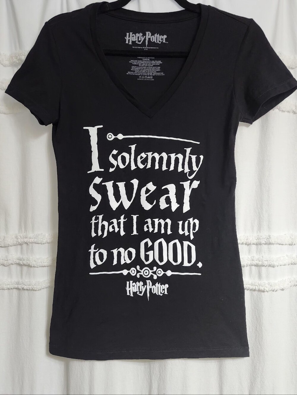 Nwot, Harry Potter Black V-Neck Tee with White Quote
